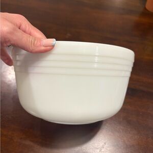 1940’s Vintage Hamilton Beach Milk Glass Mixing Bowl – Racine Wisconsin – Ribbed